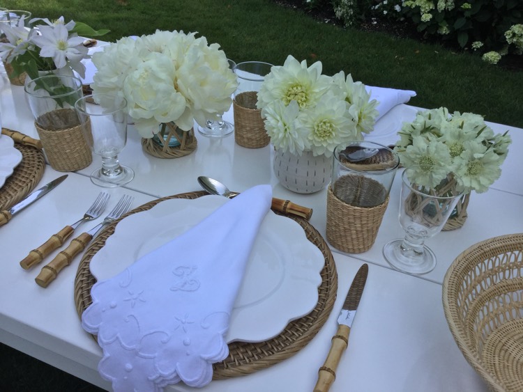 outdoor dinner table setting design